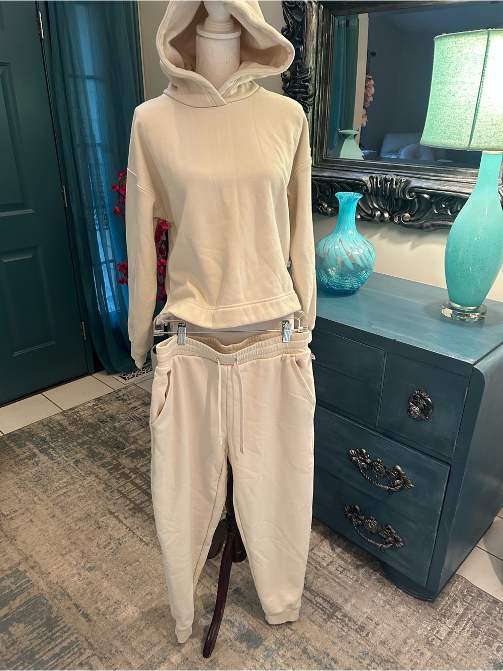 Haven Well Within Relaxed Hoodie & Jogger Set Cream Cozy fleece interior Sz Med - Picture 11 of 11